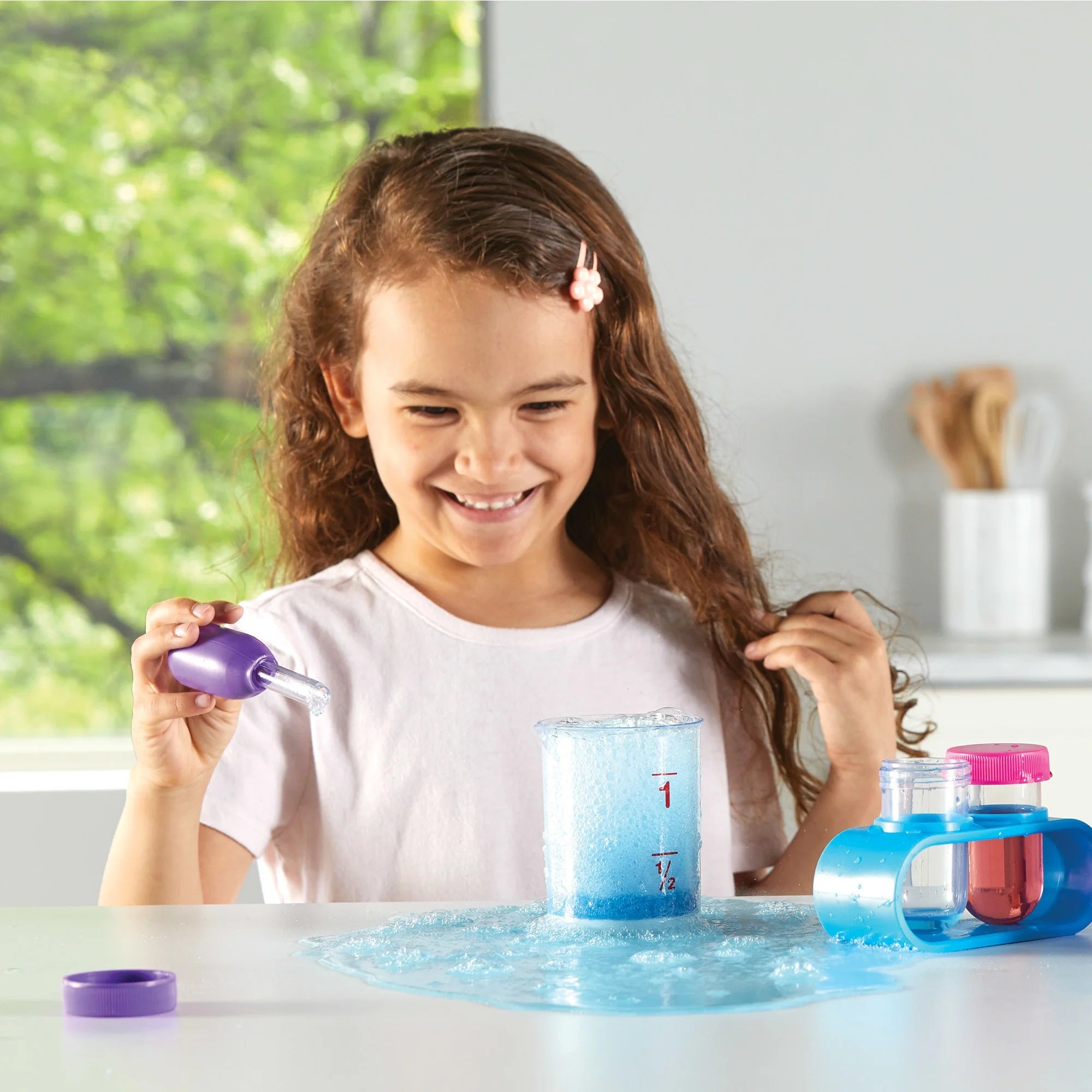 Primary Science Lab Set Pink - Experimentation and Observation, Ages 3+